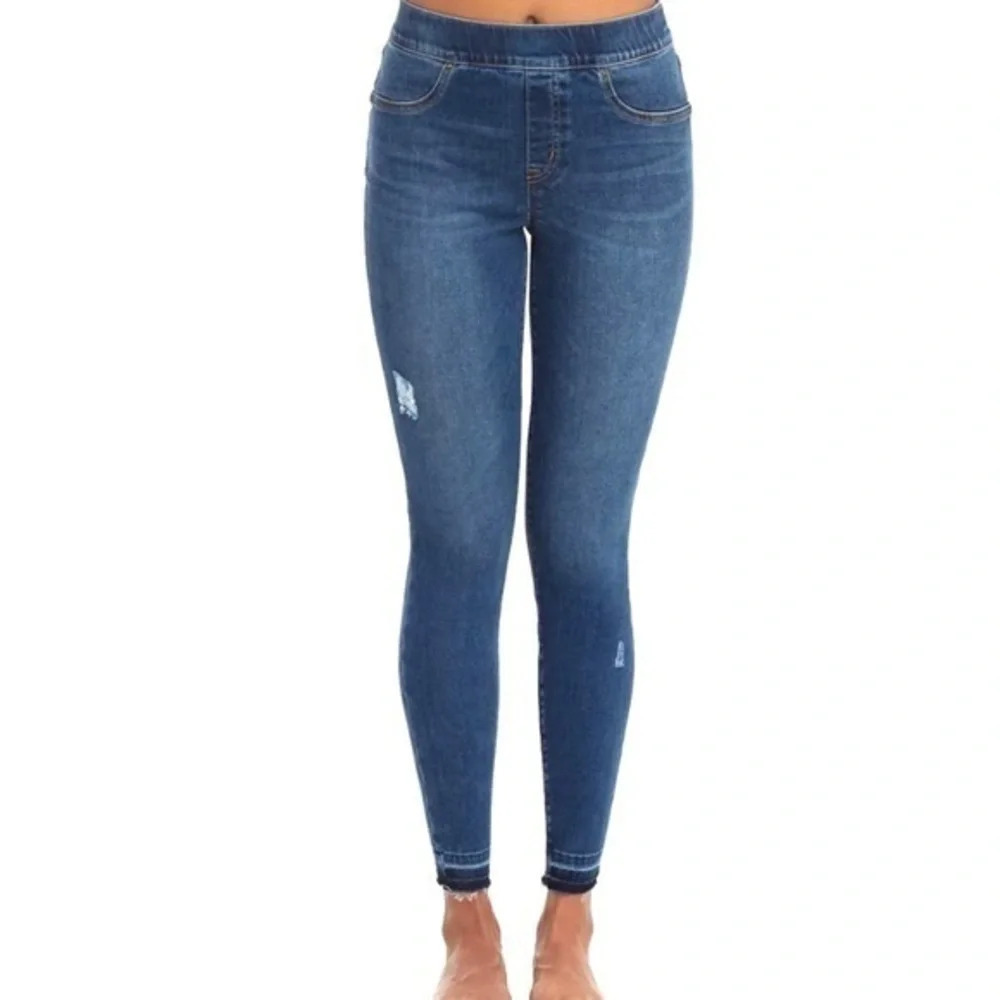 Spanx Distressed Pull On Skinny Jeans Raw Hem Size Medium